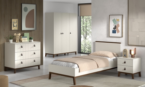 Model Sezane is leverbaar met een twee of driedeurs kledingkast