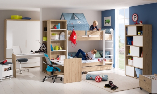 Model Fionn is een combinatie van wit met een houtprint